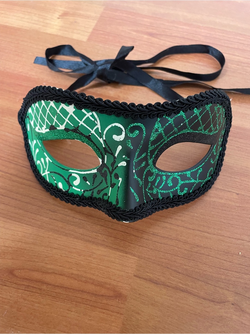 Green Venetian Masquerade Eye Mask with Black Trim